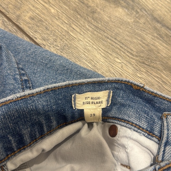 • Madewell • Women’s High-Rise Flare Jeans in Caine Wash Blue 29 - Picture 4 of 5